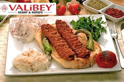 Bostanci Ve Kozyatagi Valibey Kebap Kunefe De Iftariyeliklerden Cig Kofteye Halep Isi Nden Beyti Sarma Ya Zengin Iftar Menusu 29 90 Tl Istanbul Firsaton