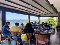 Avcılar Majestic Restaurant & Cafe'de Sınırsız Çay Eşliğinde Denize Nazır Serpme Kahvaltı Keyfi